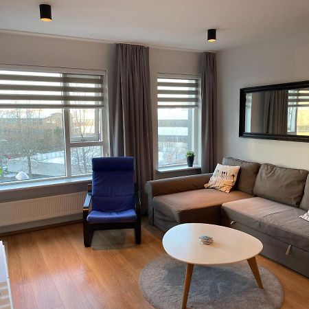 Beautiful flat in downtown Reykjavík with a veiw Apartamento Exterior foto